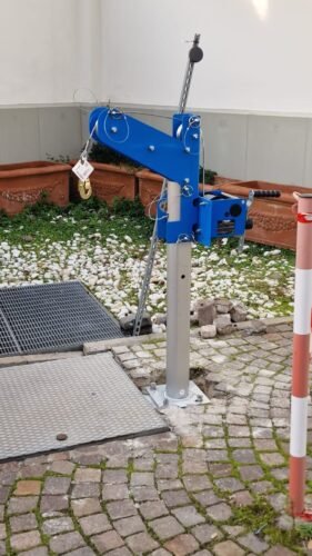 Gru recupero persone cisterne o vasche
